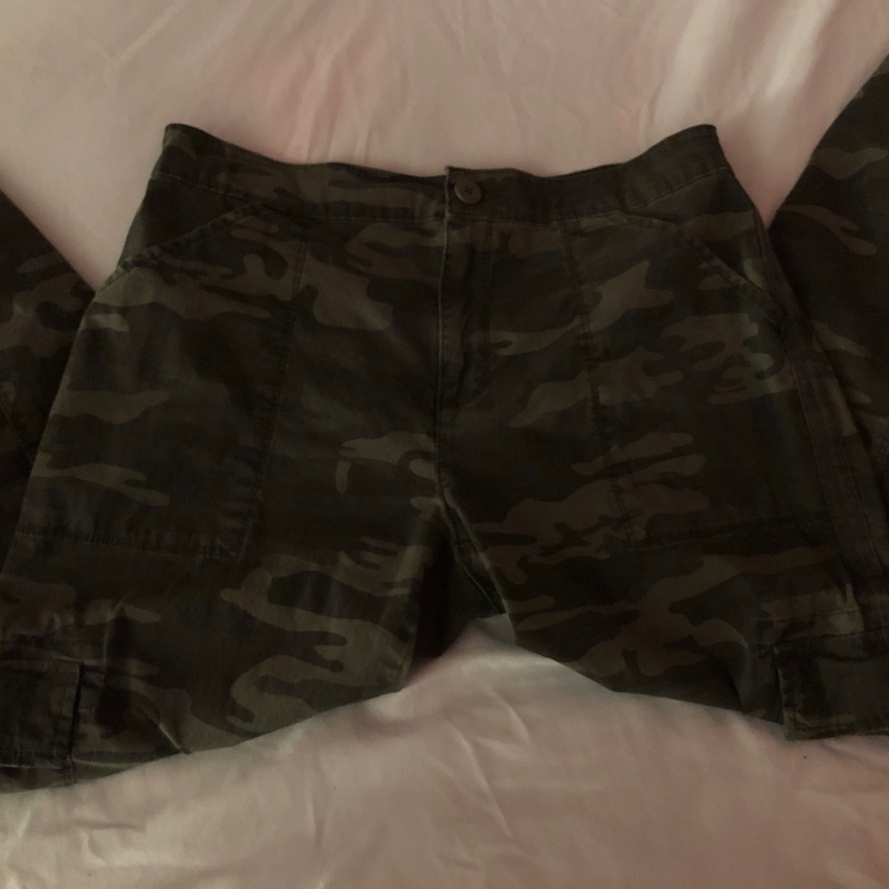 cute social standard camo cargos.